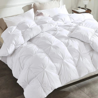 Pluvia | Pinch-Pleat Comforter with Baffle-Box Construction