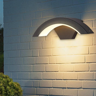 Curvano | Curved Aluminum LED Wall Sconce