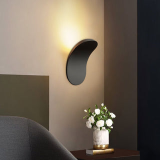 Cuvella | Curved Metal LED Wall Sconce